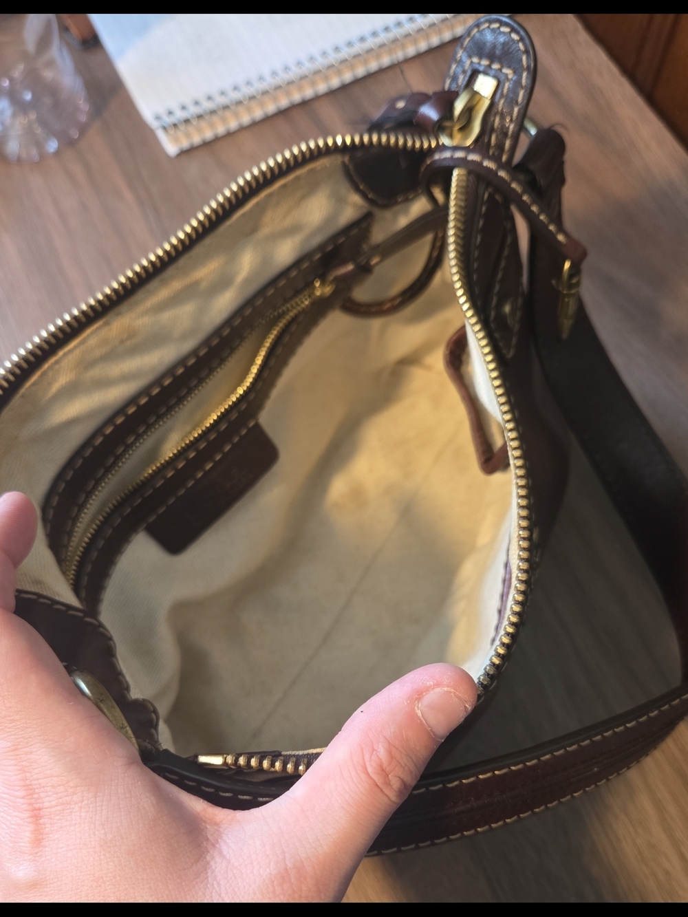 Vintage Michael Kors Astor Shoulder - Picture 4 of 4